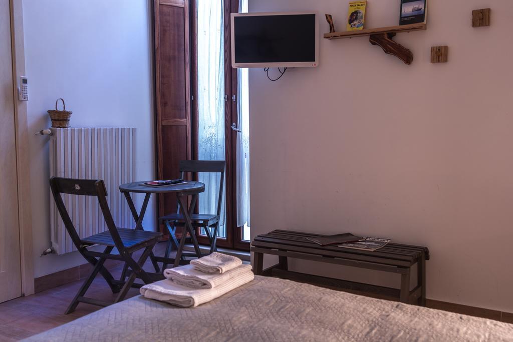 4 Camere A Trani Room photo